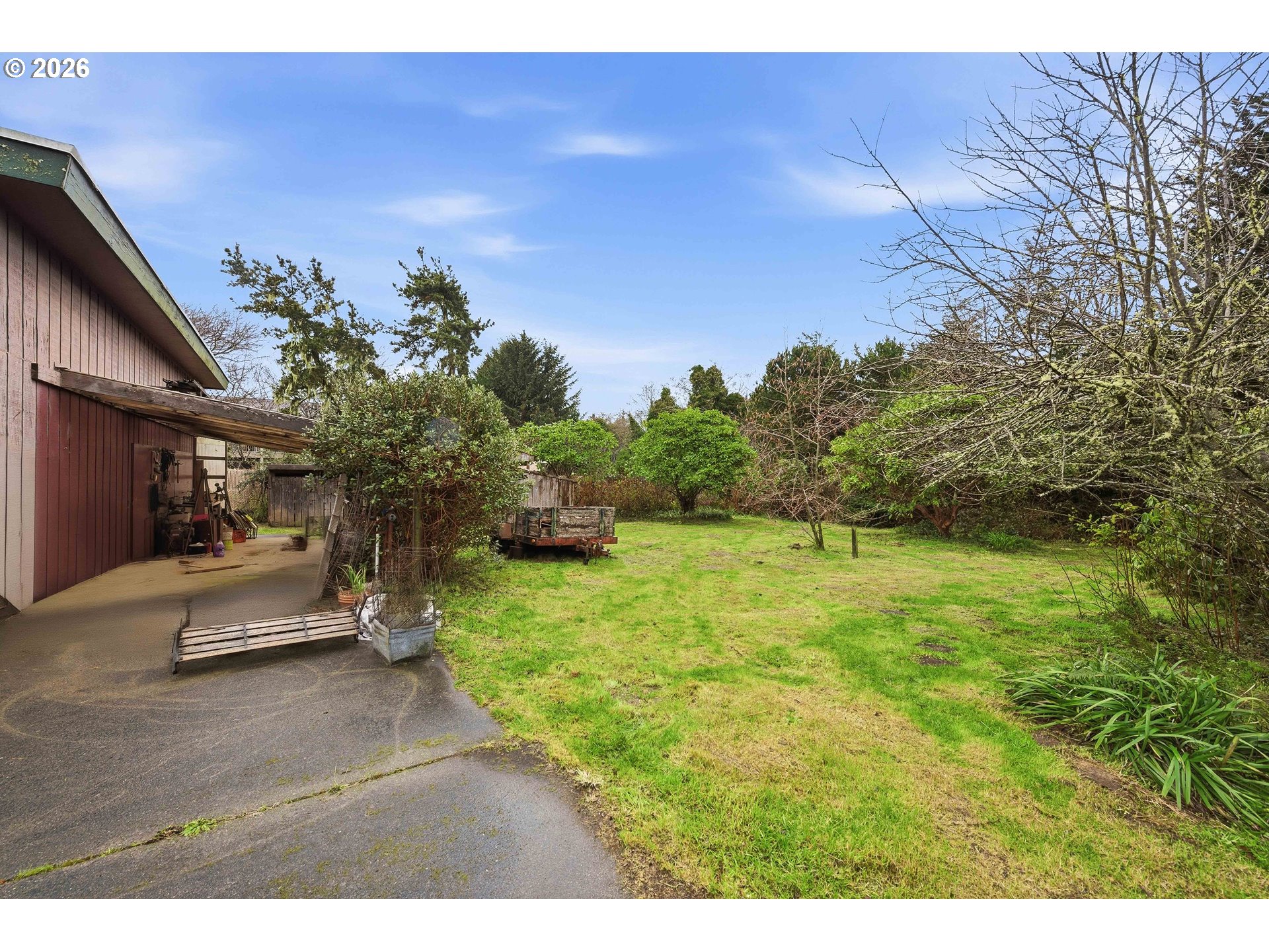 830 Chicago Avenue Southeast Bandon, OR 97411 - Photo 34 of 38