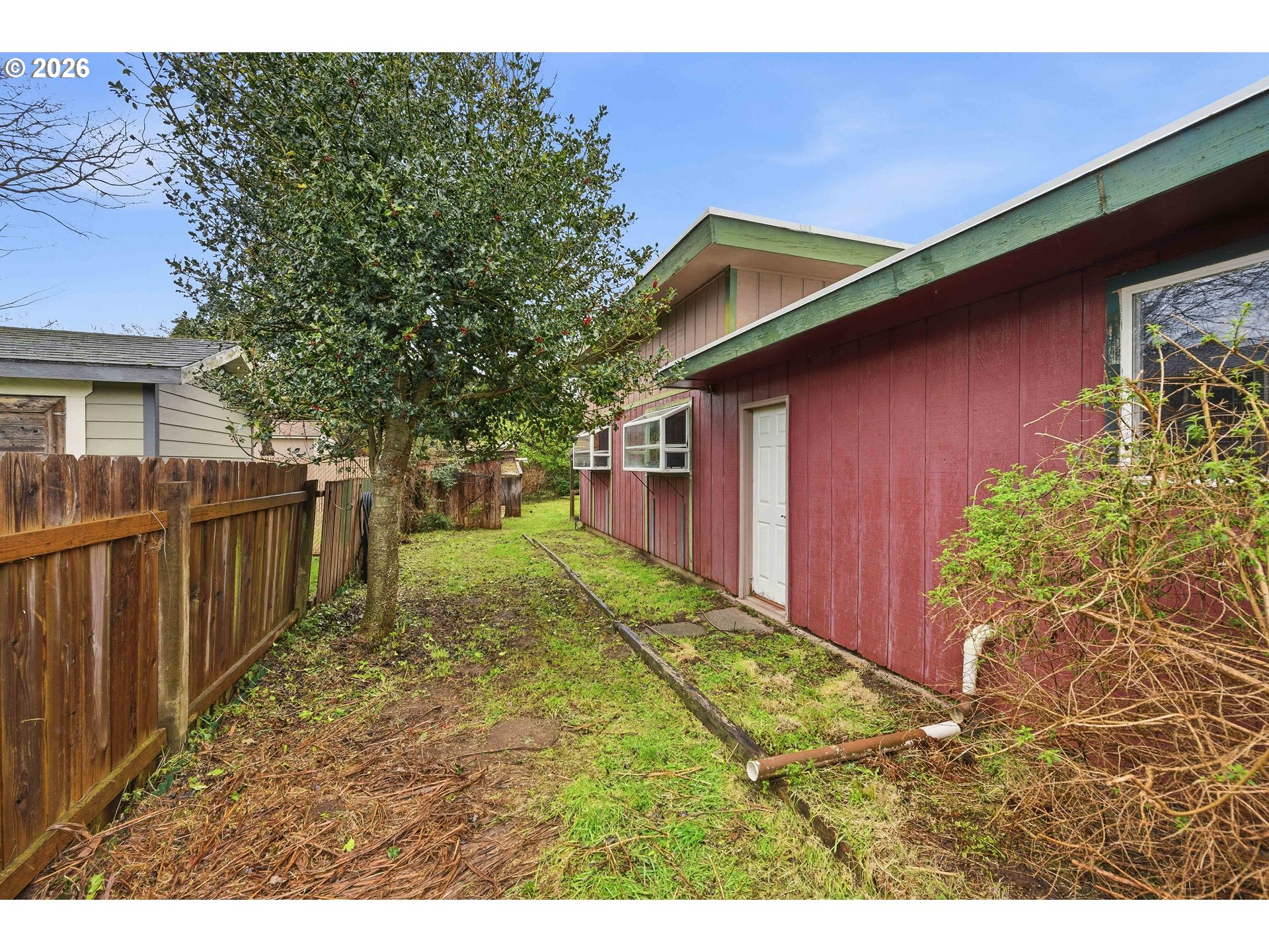 830 Chicago Avenue Southeast Bandon, OR 97411 - Photo 37 of 38