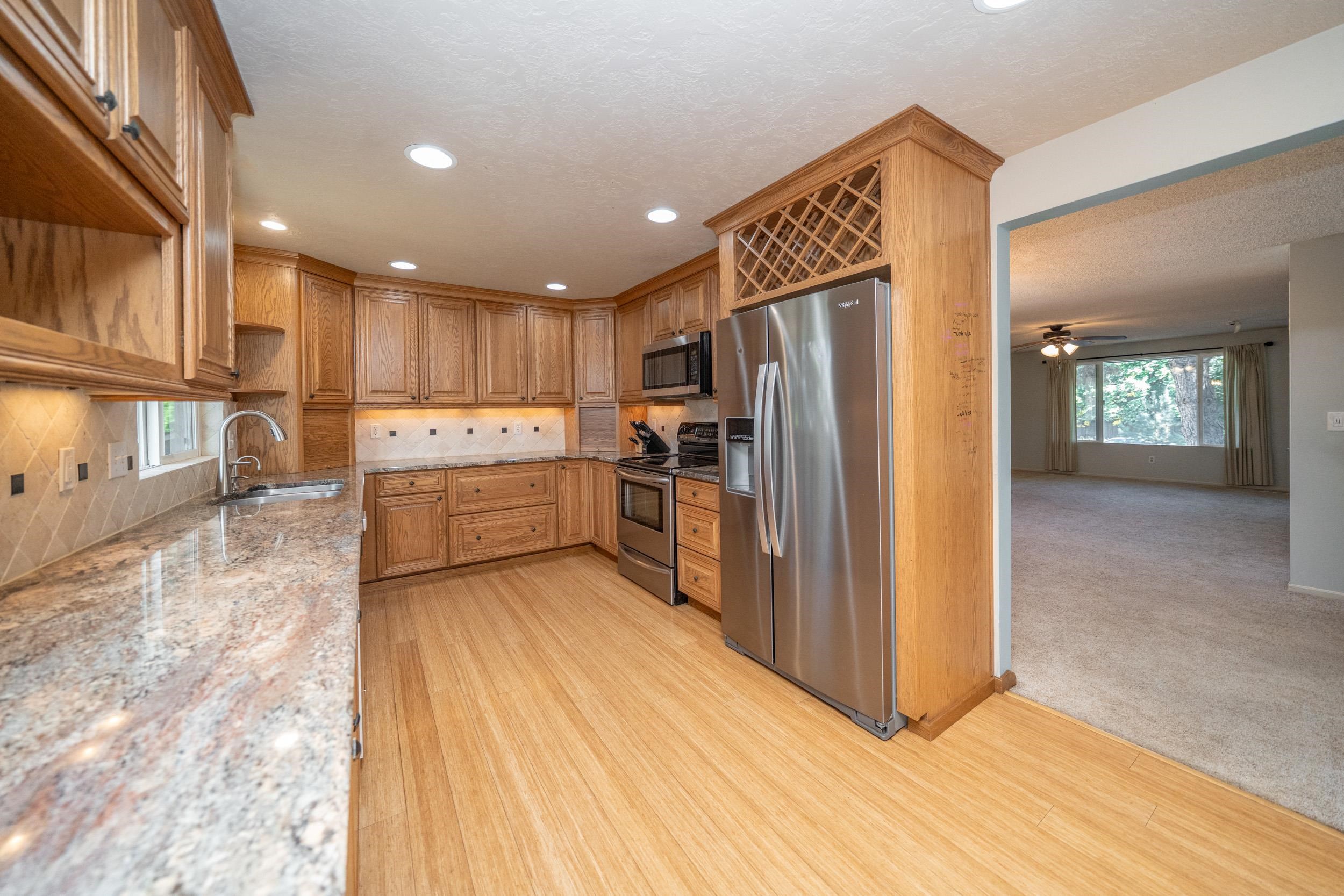 6018 South Stone Street Spokane, WA 99223 - Photo 18 of 50