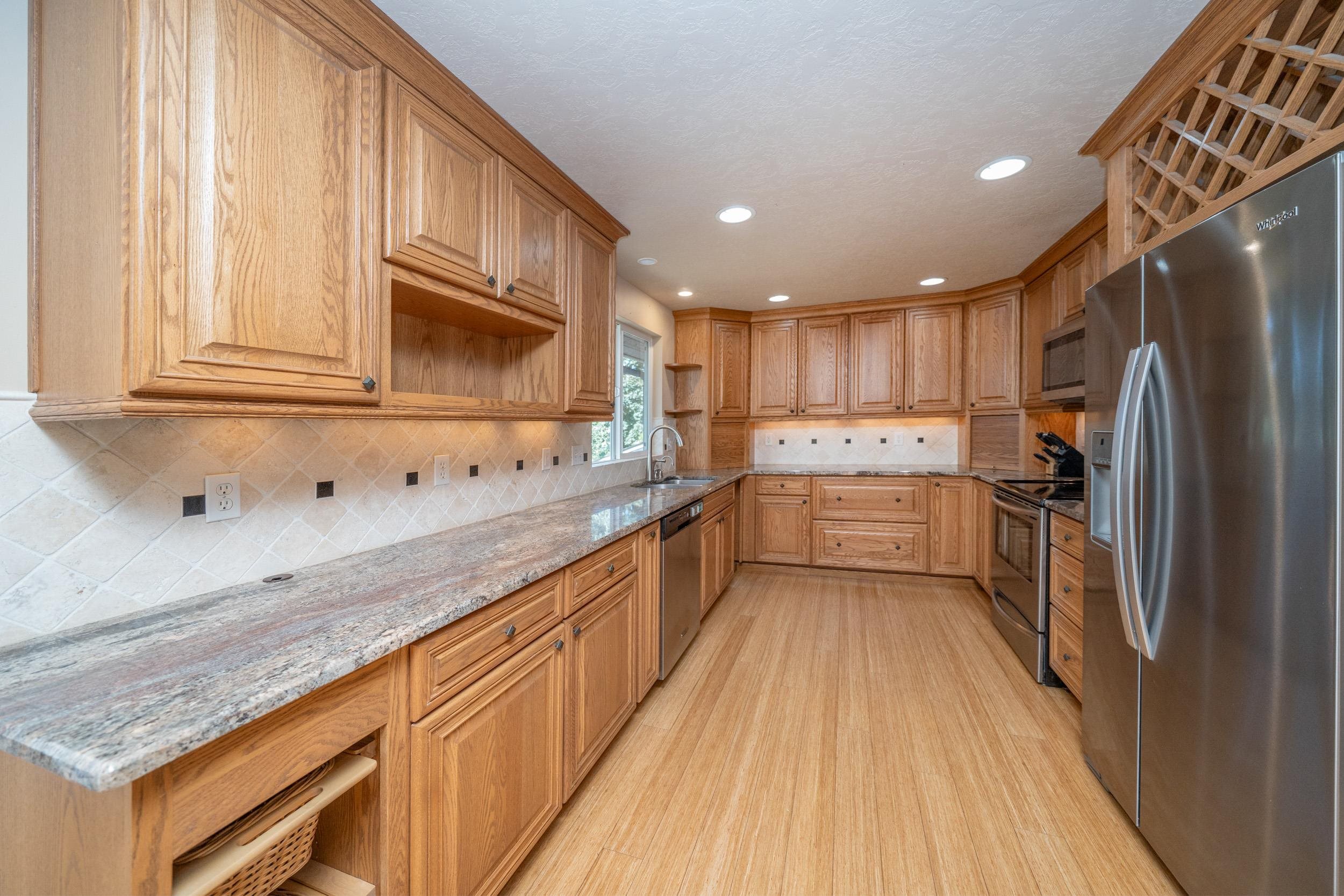 6018 South Stone Street Spokane, WA 99223 - Photo 19 of 50