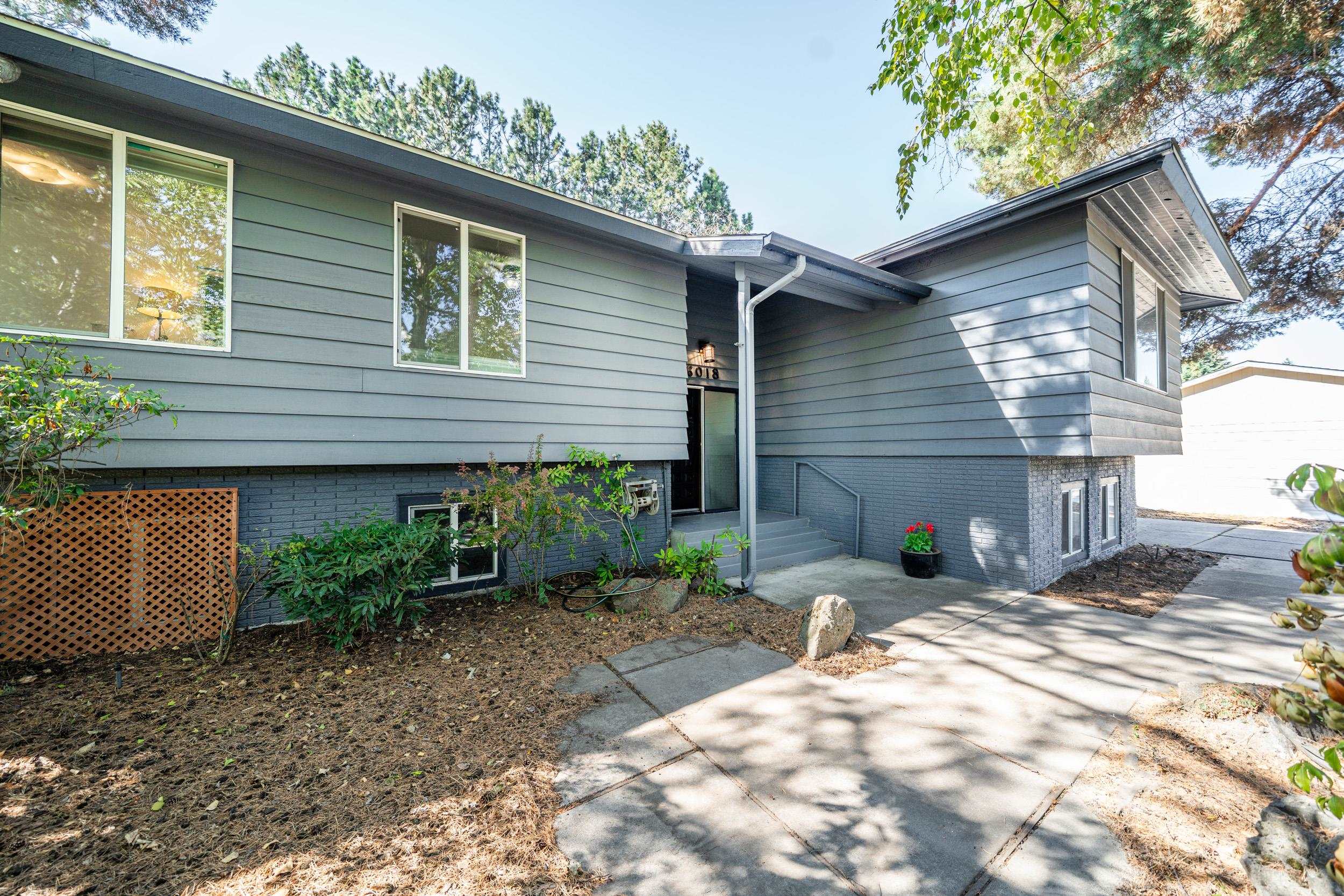 6018 South Stone Street Spokane, WA 99223 - Photo 2 of 50