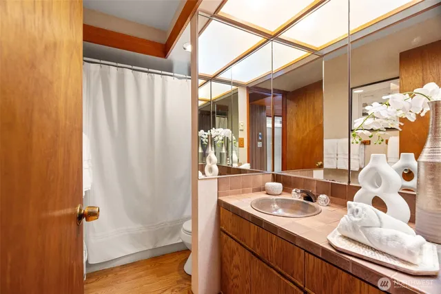 $1,495,000 | 18710 88th Avenue West, Edmonds, WA 98026