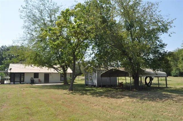 $184,900 | 964 Farm Road 900, Saltillo, TX 75478