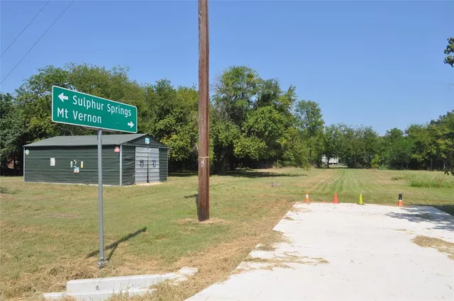 $184,900 | 964 Farm Road 900, Saltillo, TX 75478