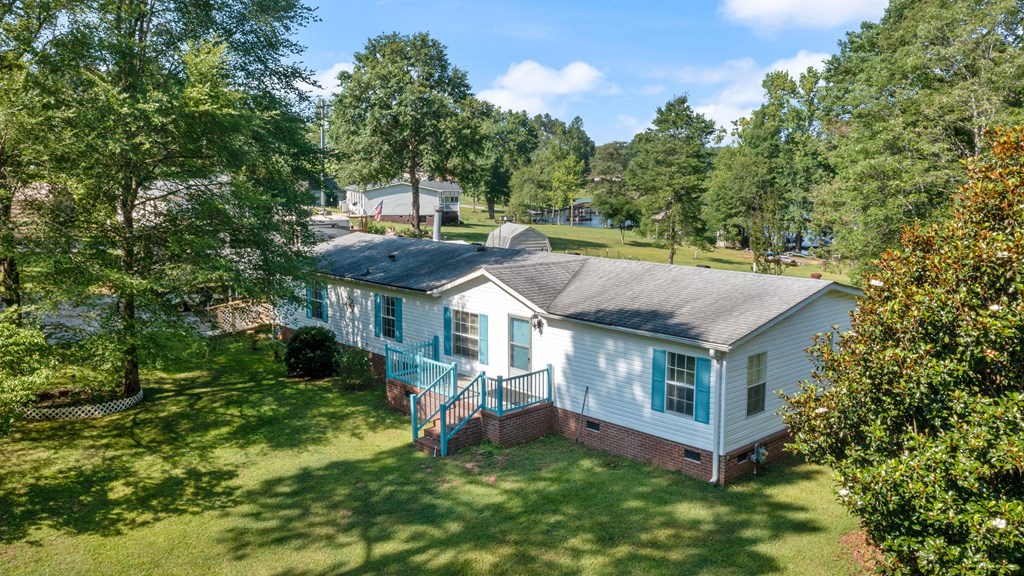 39 South Point Harbor Drive Chappells, SC 29037 - Photo 2 of 31 Gallery Image 2