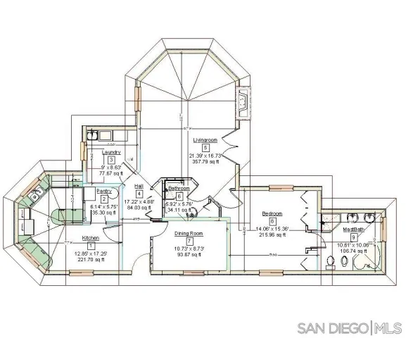 a black and white photo of a living room