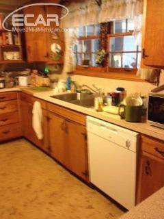 1302 North Dye Road Flint, MI 48532 - Photo 2 of 12 20435911-1.JPG