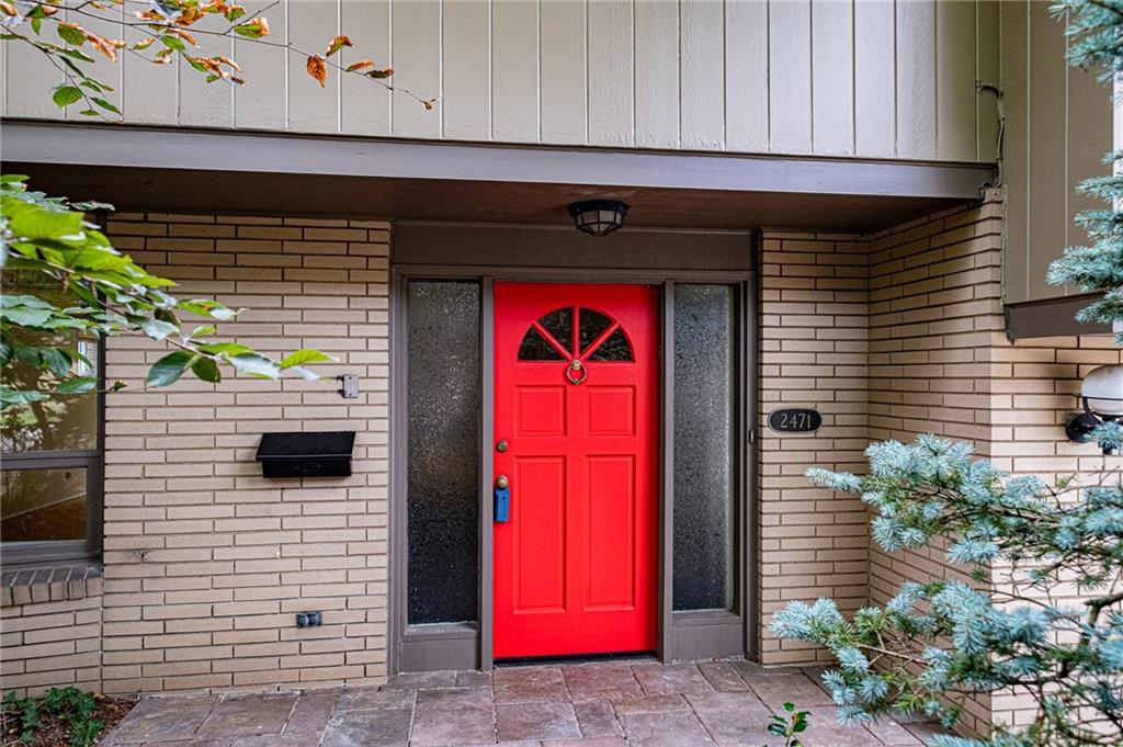 2471 Mt Royal Road Pittsburgh, PA 15217 - Photo 3 of 24 Gallery Image 3