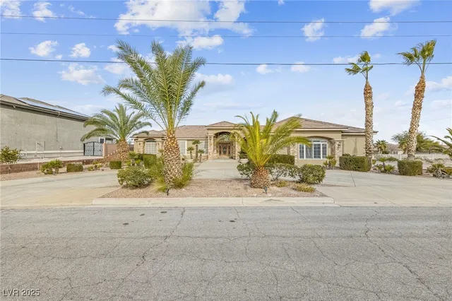$7,500 | 200 West Desert Rose Drive, Henderson, NV 89015