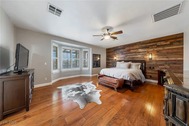 $7,500 | 200 West Desert Rose Drive, Henderson, NV 89015