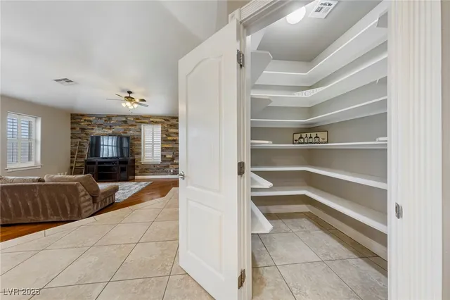 $7,500 | 200 West Desert Rose Drive, Henderson, NV 89015