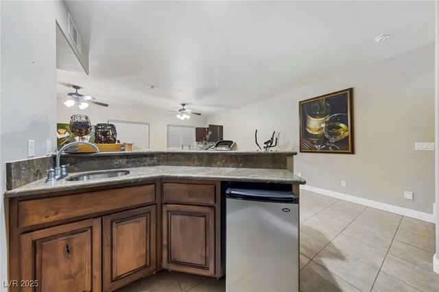 $7,500 | 200 West Desert Rose Drive, Henderson, NV 89015