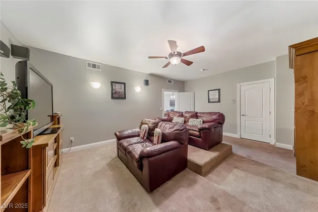 $7,500 | 200 West Desert Rose Drive, Henderson, NV 89015