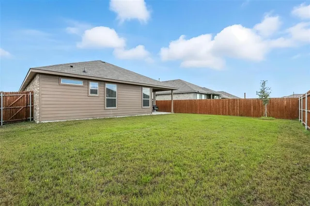 $2,300 | 8577 Big Apple Drive, Fort Worth, TX 76179