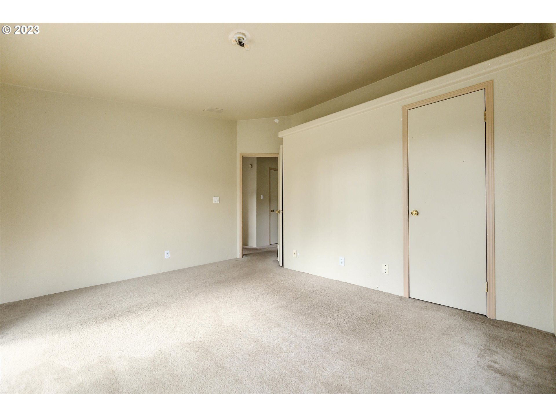 42264 Southeast Locksmith Lane Sandy, OR 97055 - Photo 19 of 36 a view of an empty room