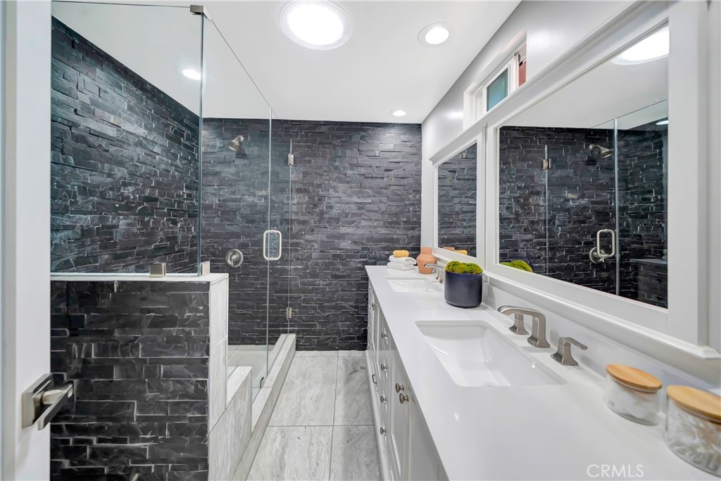 5420 Parkmor Road Calabasas, CA 91302 - Photo 31 of 42 Gallery Image 31