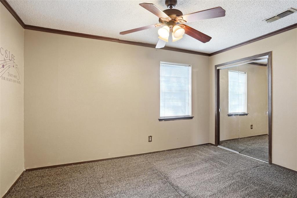 841 Lakeview Ridge White Settlement, TX 76108 - Photo 12 of 28