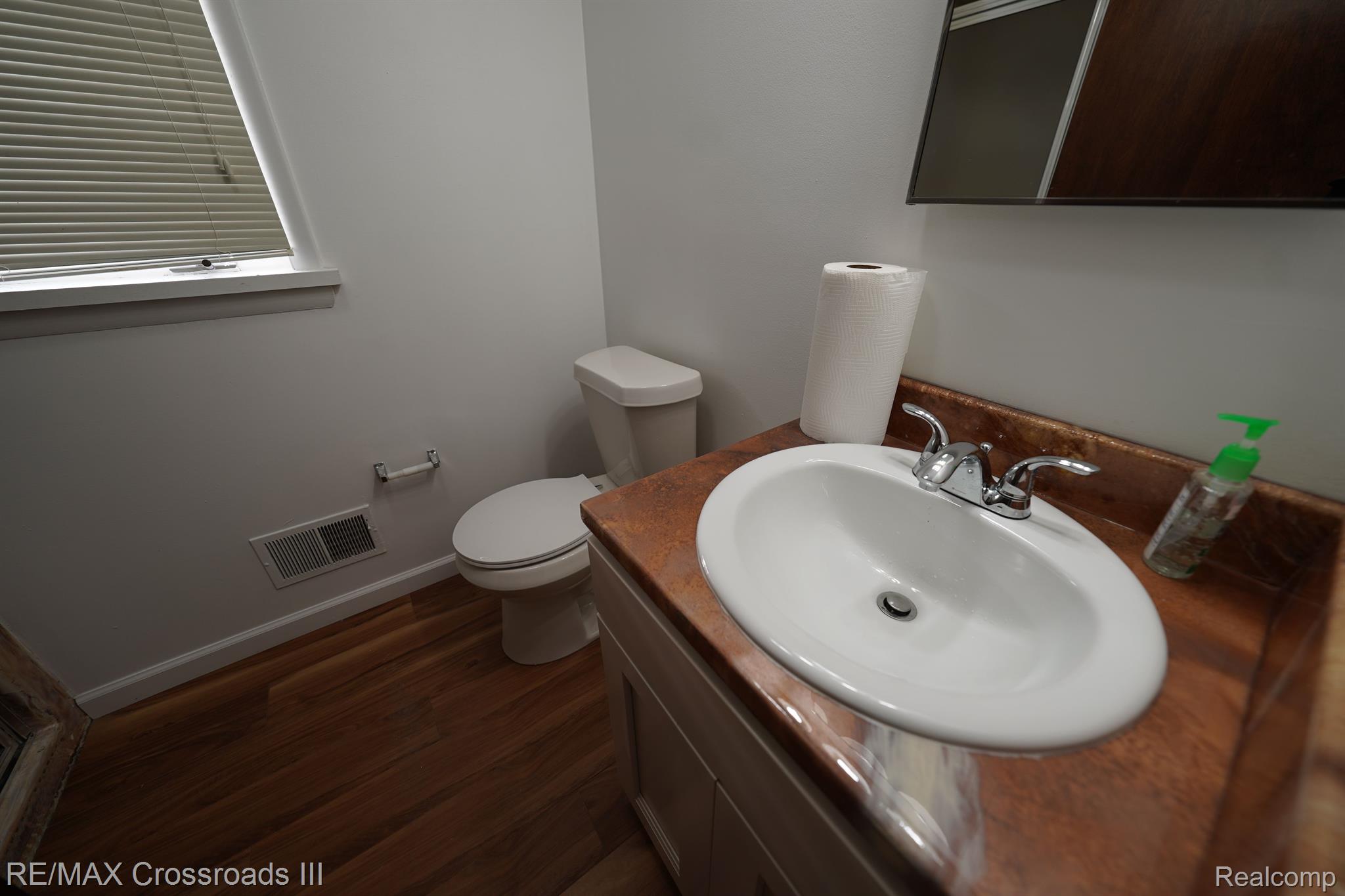 17200 Elwell Road Belleville, MI 48111 - Photo 11 of 23 Gallery Image 11