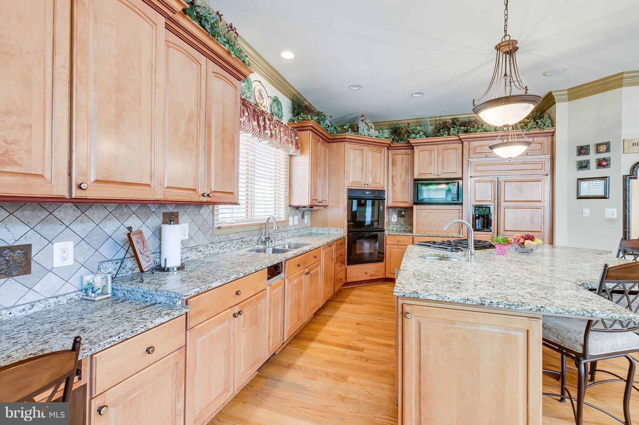 8299 Roxborough Loop Gainesville, VA 20155 - Photo 11 of 30 Kitchen