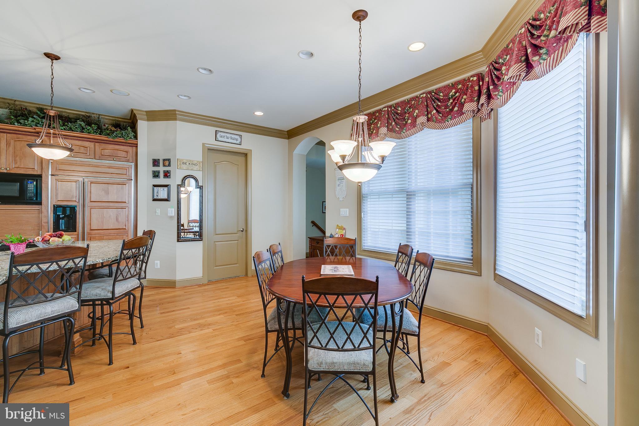 8299 Roxborough Loop Gainesville, VA 20155 - Photo 13 of 30 Kitchen