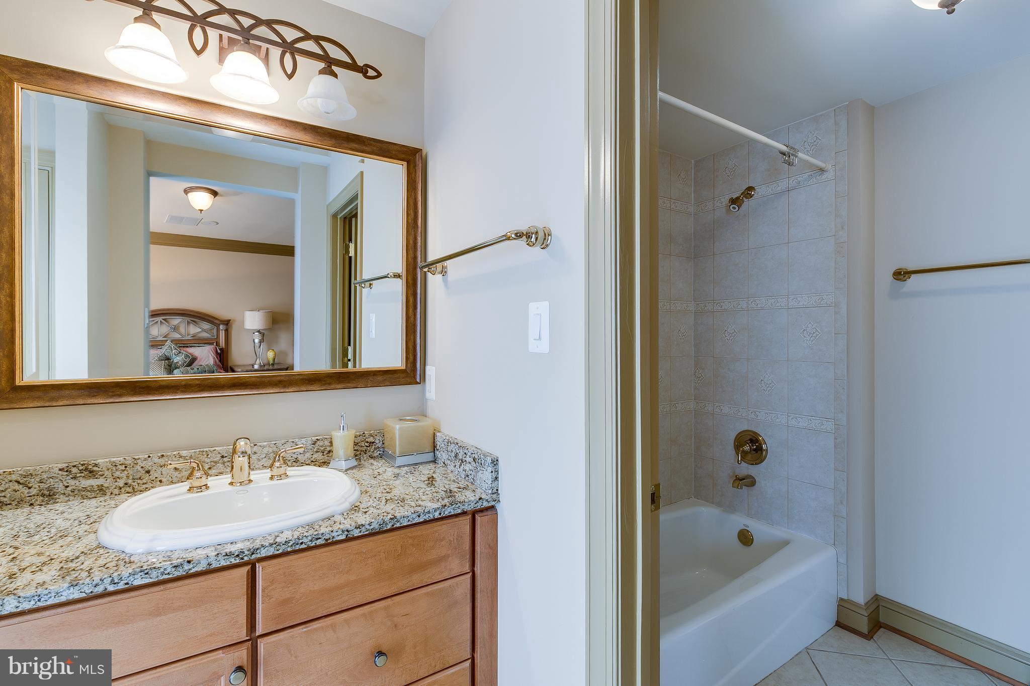 8299 Roxborough Loop Gainesville, VA 20155 - Photo 24 of 30 Bath