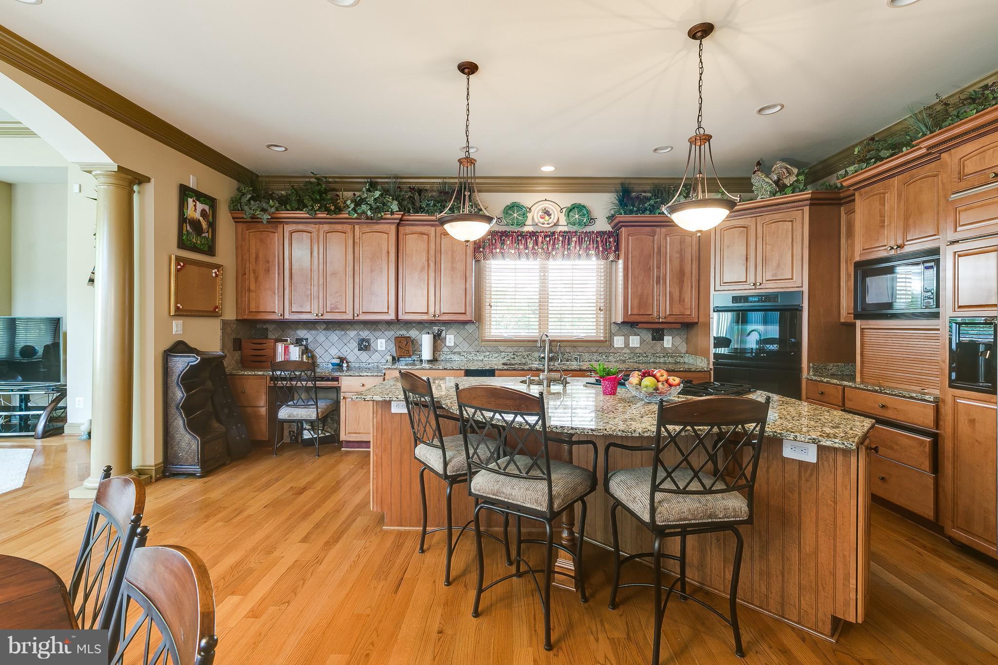 8299 Roxborough Loop Gainesville, VA 20155 - Photo 9 of 30 Kitchen
