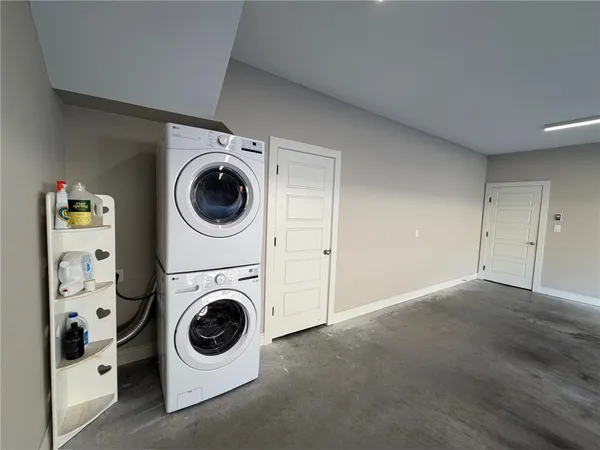 $349,900 | 301 West 31st Street, Unit 202, Bryan, TX 77803