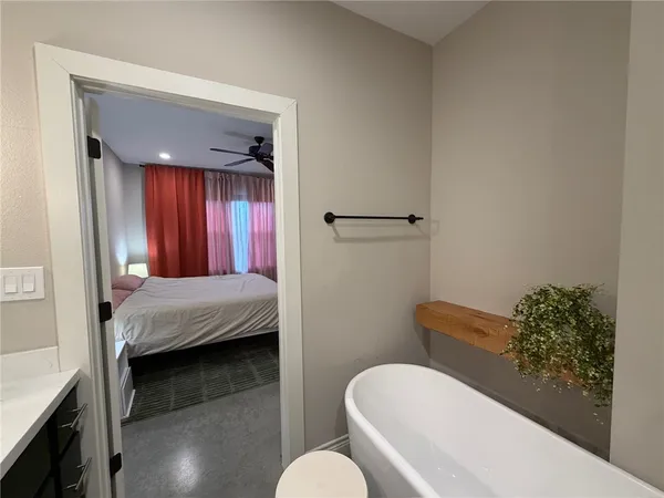 $349,900 | 301 West 31st Street, Unit 202, Bryan, TX 77803