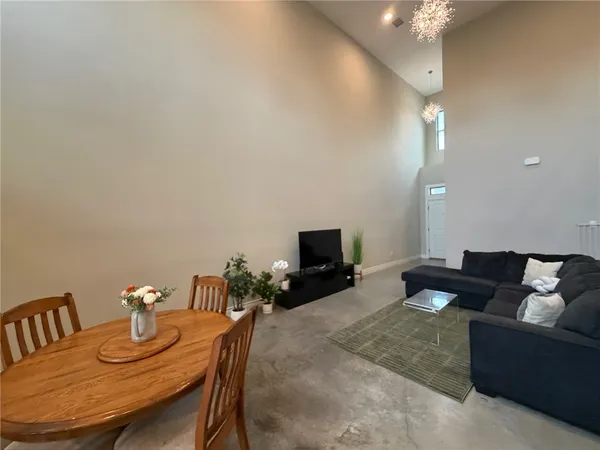 $349,900 | 301 West 31st Street, Unit 202, Bryan, TX 77803