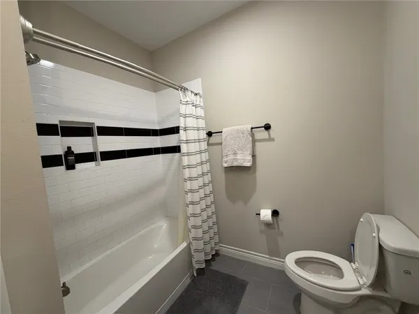 $349,900 | 301 West 31st Street, Unit 202, Bryan, TX 77803