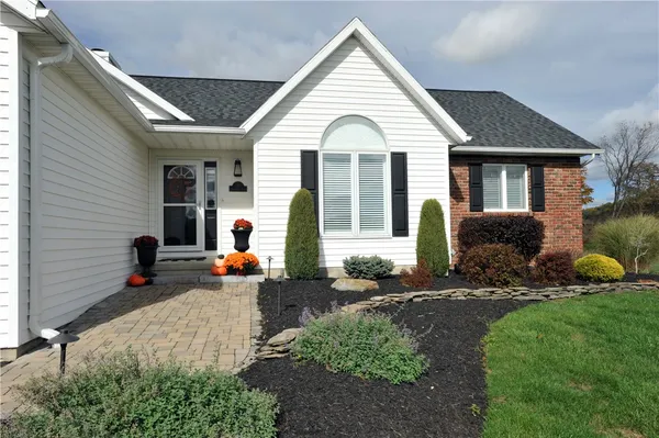 $400,500 | 10 Lexington Run, Horseheads, NY 14845