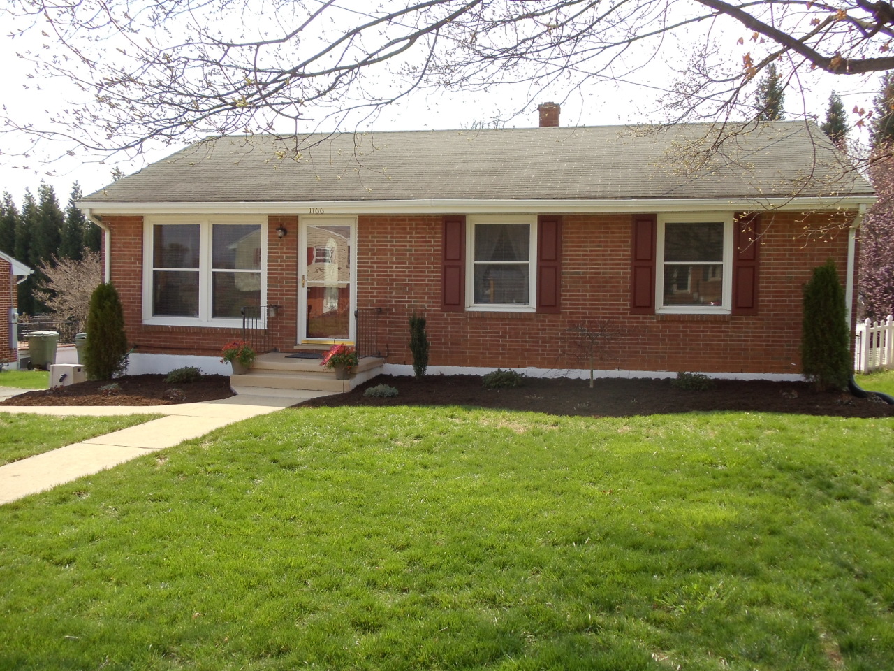 1766 Glendon Road Salem, VA 24153 - Photo 1 of 37 Front