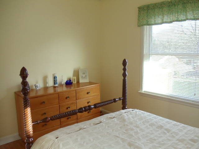 1766 Glendon Road Salem, VA 24153 - Photo 13 of 37 2nd Bedroom