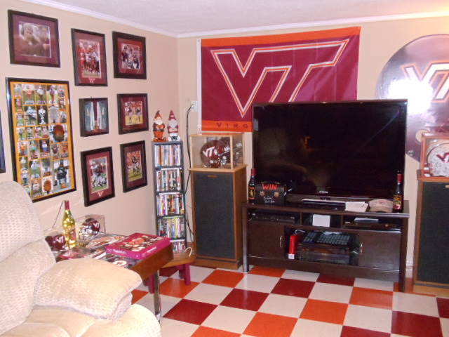 1766 Glendon Road Salem, VA 24153 - Photo 21 of 37 Family Room