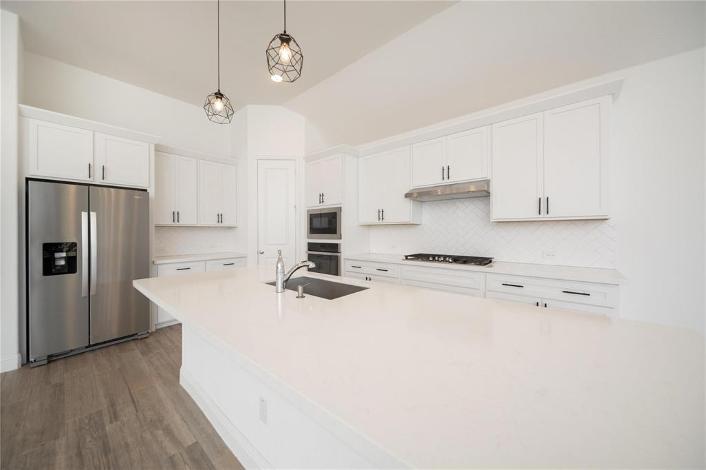 2568 Buckwheat Road Frisco, TX 75033 - Photo 6 of 32 Gallery Image 6