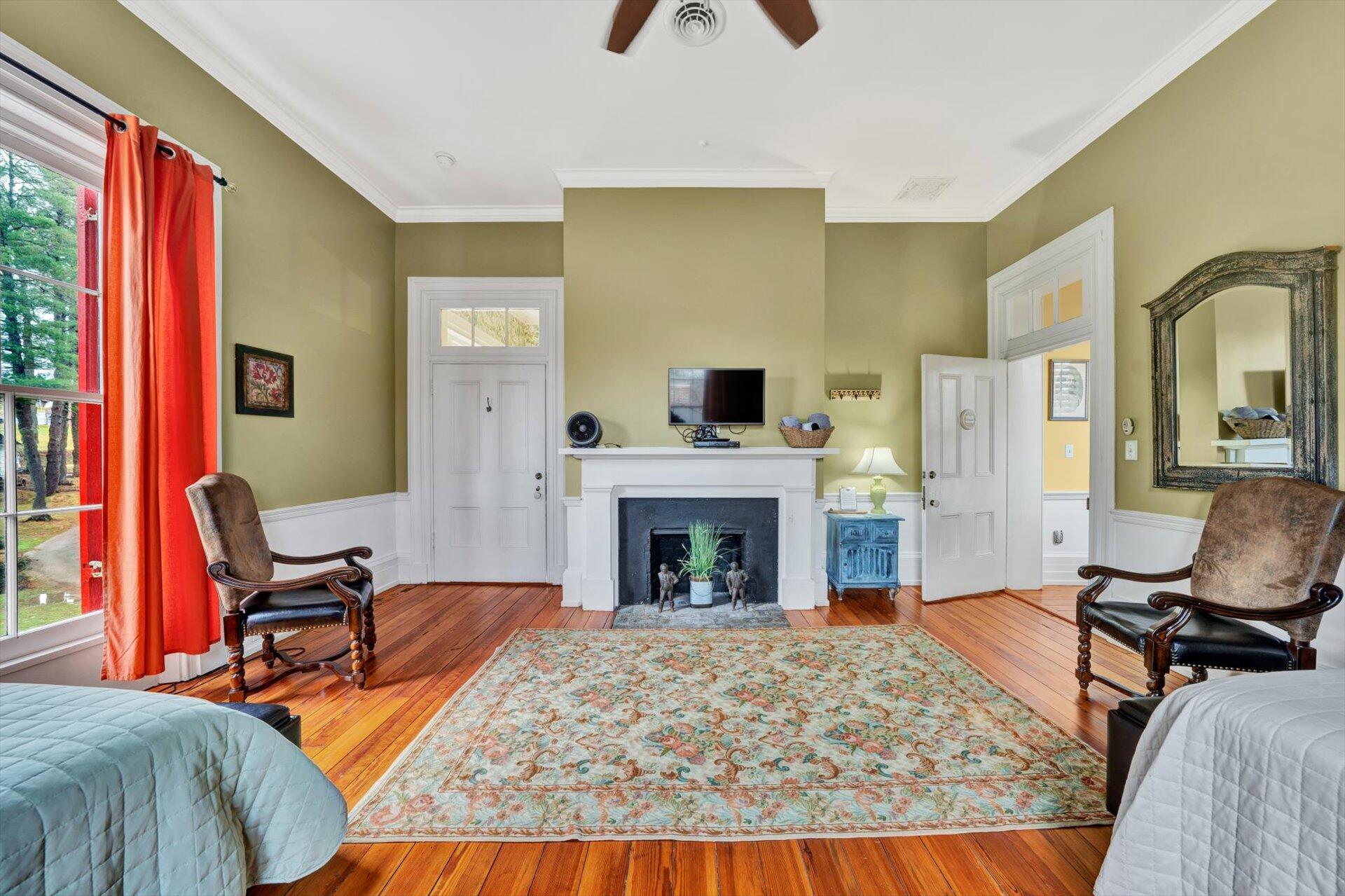 50 Floyd Avenue Rocky Mount, VA 24151 - Photo 26 of 73 34-The Harvester Suite