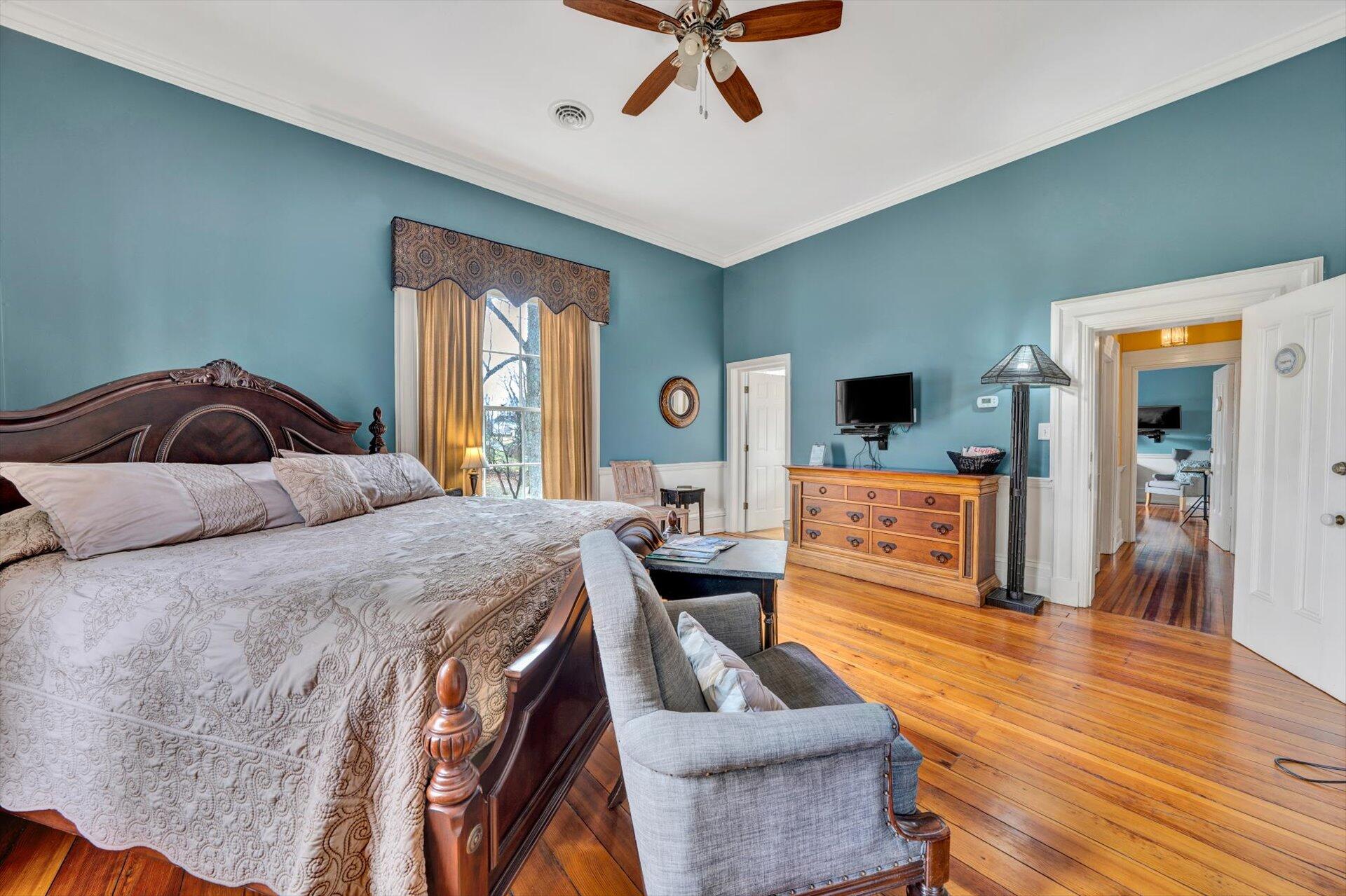50 Floyd Avenue Rocky Mount, VA 24151 - Photo 43 of 73 51-The Conspiracy Suite