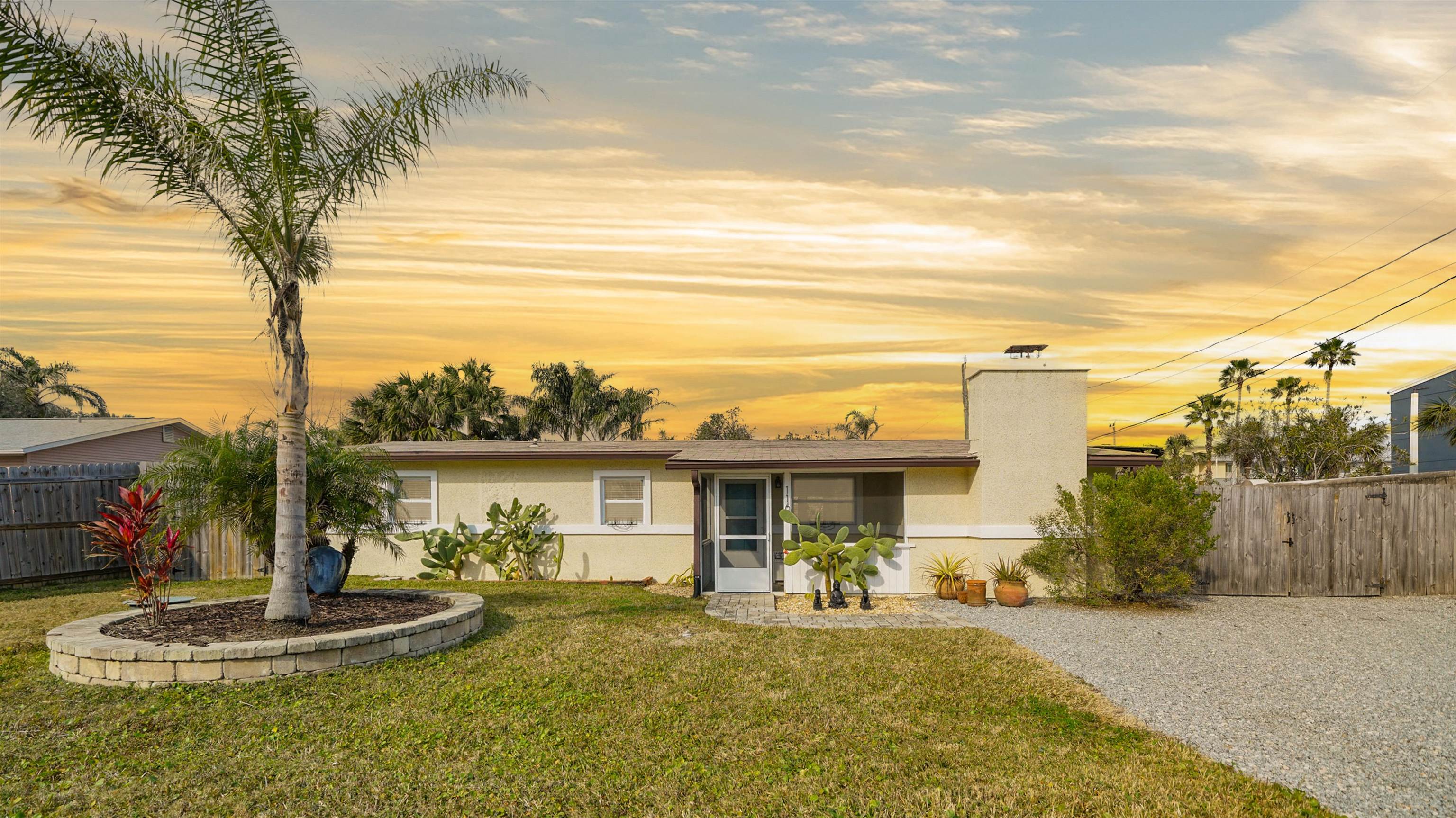 116 15th Street St. Augustine, FL 32080 - Photo 2 of 30