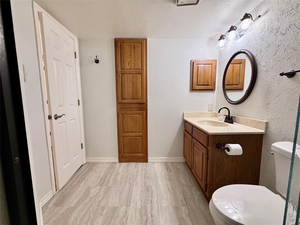 330 West Harwood Road, Unit C Hurst, TX 76054 - Photo 13 of 25