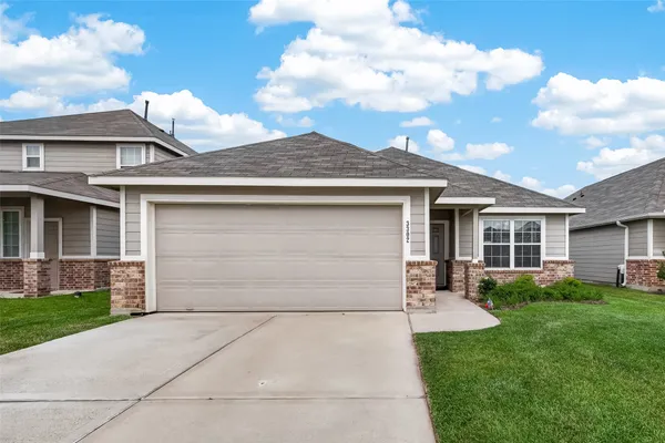 $2,100 | 3302 Alberelli Drive, Katy, TX 77493