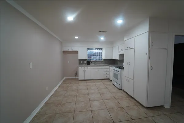 $1,850 | 5110 Michael Drive, Houston, TX 77017