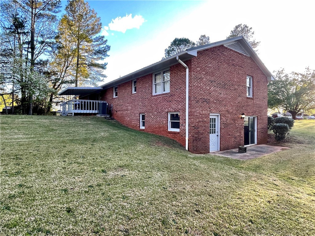 106 Warner Mill Road Walhalla, SC 29691 - Photo 5 of 38