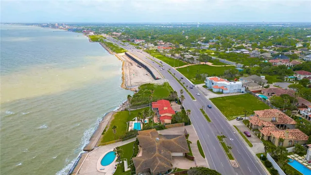 $550,000 | 3645 Ocean Drive, Corpus Christi, TX 78411