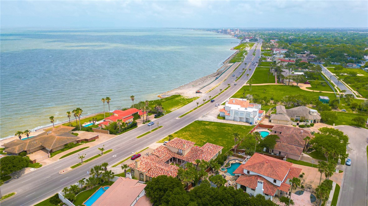 3645 Ocean Drive Corpus Christi, TX 78411 - Photo 18 of 21