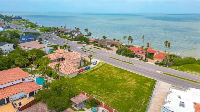 $550,000 | 3645 Ocean Drive, Corpus Christi, TX 78411