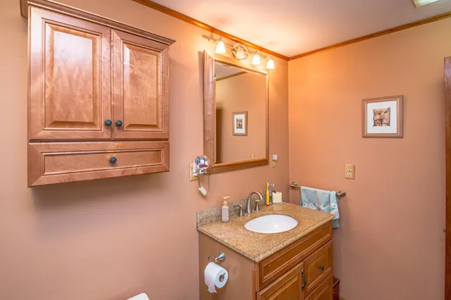 $240,000 | 1435 Lost Nation Road, Northumberland, NH 03582