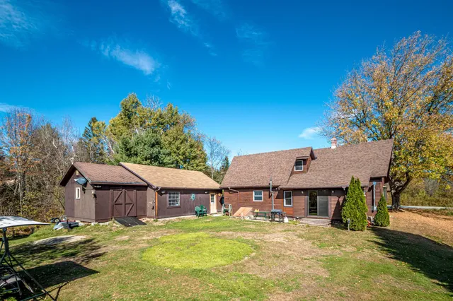 $240,000 | 1435 Lost Nation Road, Northumberland, NH 03582