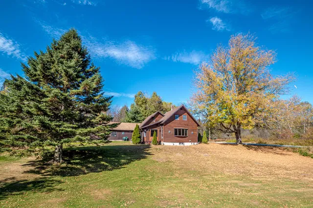 $240,000 | 1435 Lost Nation Road, Northumberland, NH 03582