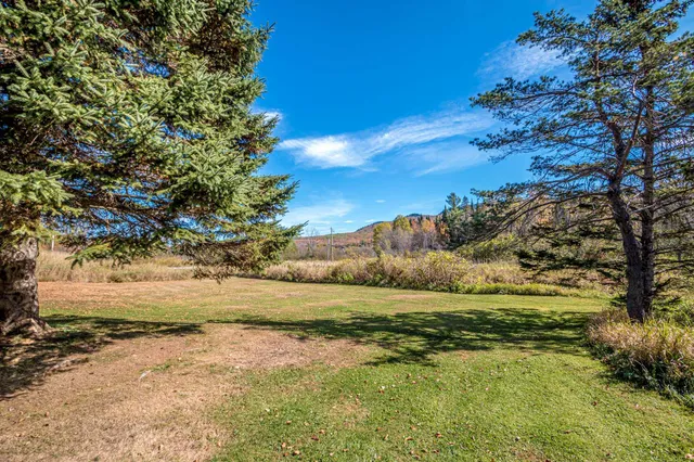 $240,000 | 1435 Lost Nation Road, Northumberland, NH 03582