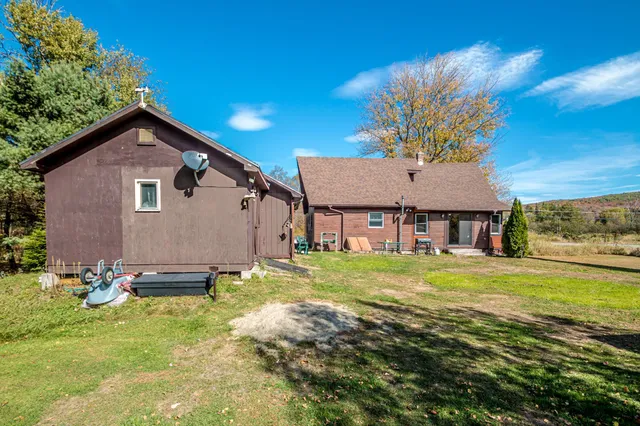 $240,000 | 1435 Lost Nation Road, Northumberland, NH 03582